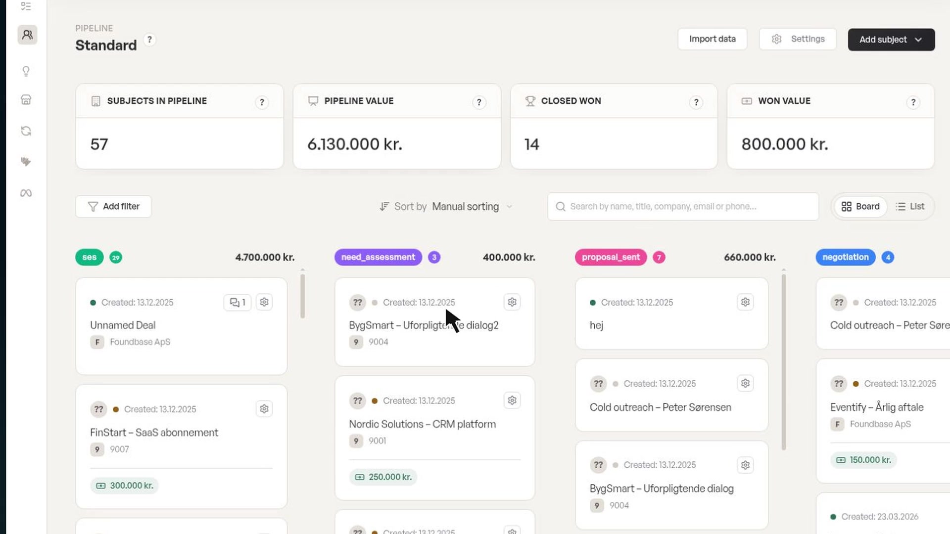 Product recording from Foundbase: CRM with AI and a clear customer overview